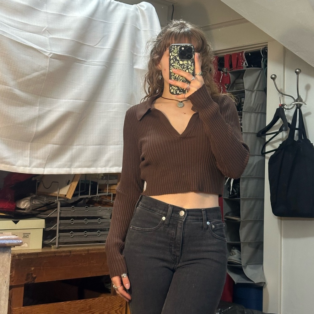 Divided Brown Long-Sleeve Ribbed Crop Top
